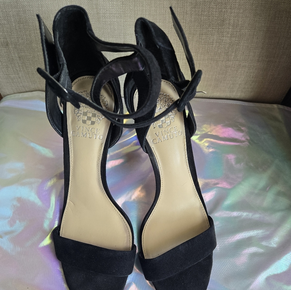 Vince Camuto Elegant Black Heels